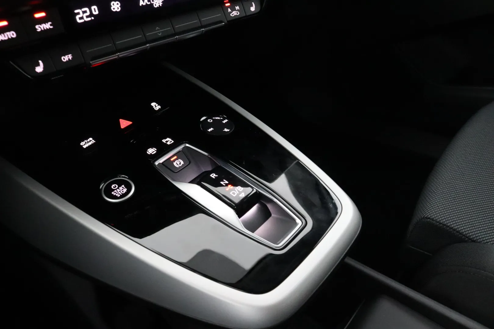 Audi Q4 e-tron RXN-483 carousel image