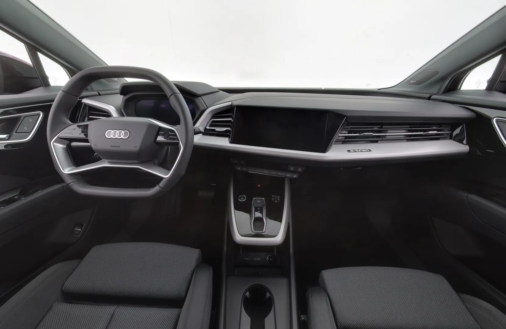 Audi Q4 e-tron RXN-483 carousel image