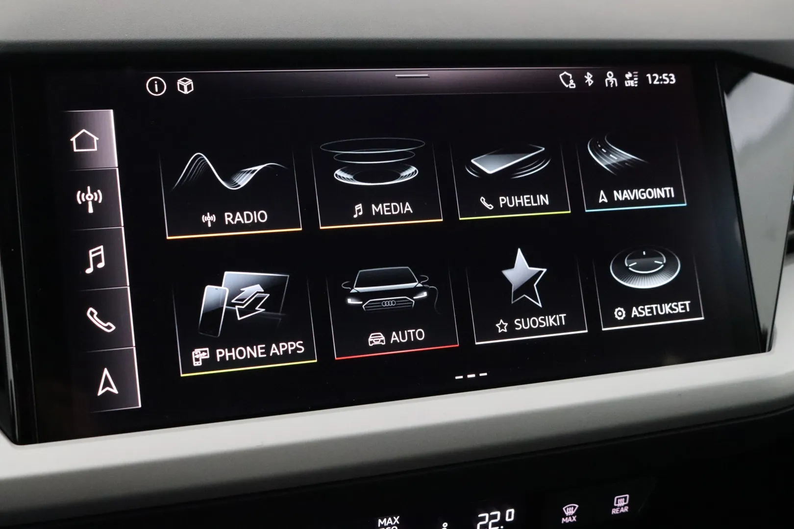Audi Q4 e-tron RXN-483 carousel image