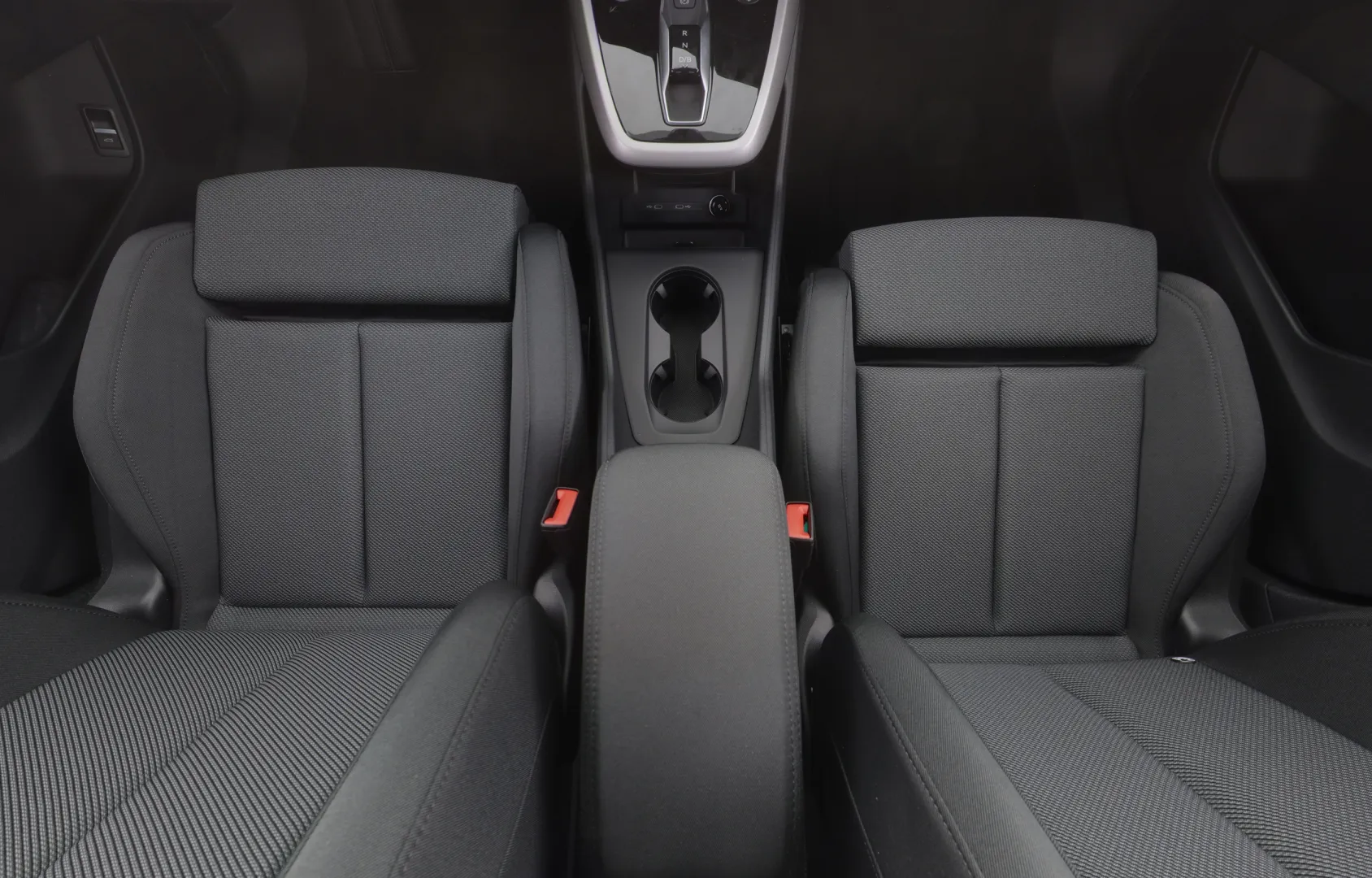 Audi Q4 e-tron RXN-483 carousel image