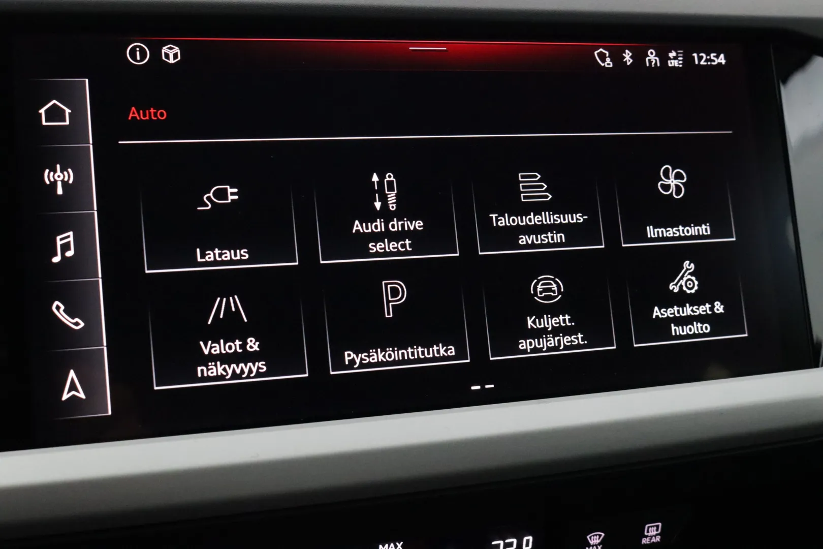 Audi Q4 e-tron RXN-483 carousel image