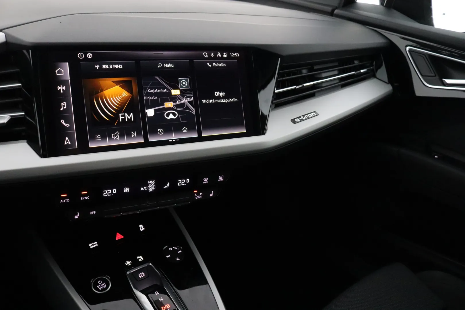 Audi Q4 e-tron RXN-483 carousel image