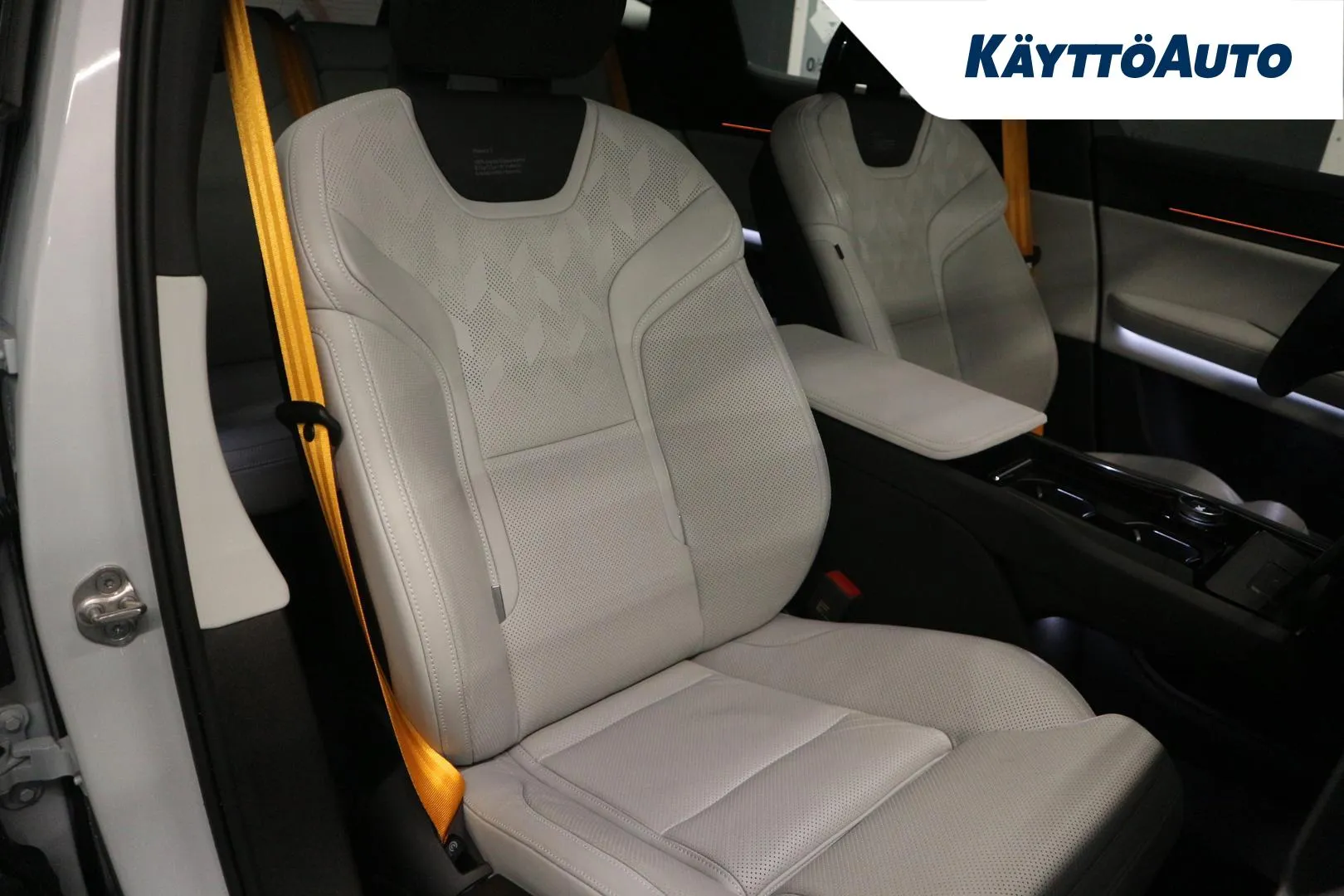 POLESTAR 3 MPV-677 carousel image