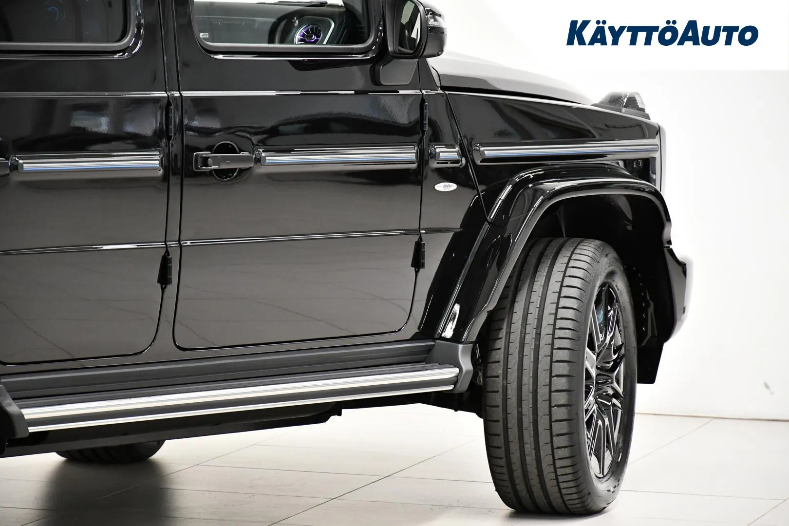 Mercedes-Benz G ZPN-435 carousel image