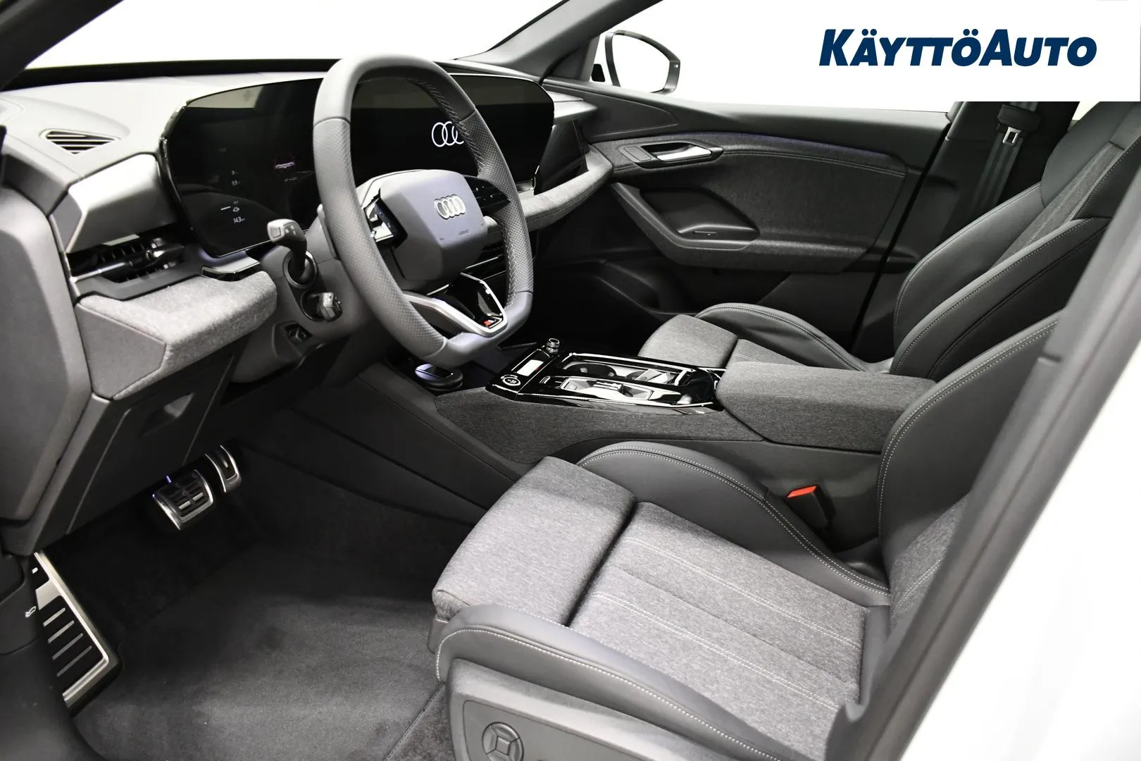 Audi Q6 e-tron XTK-605 carousel image