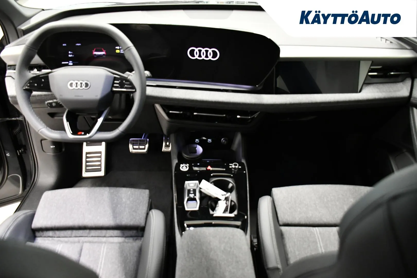 Audi Q6 e-tron RXM-499 carousel image