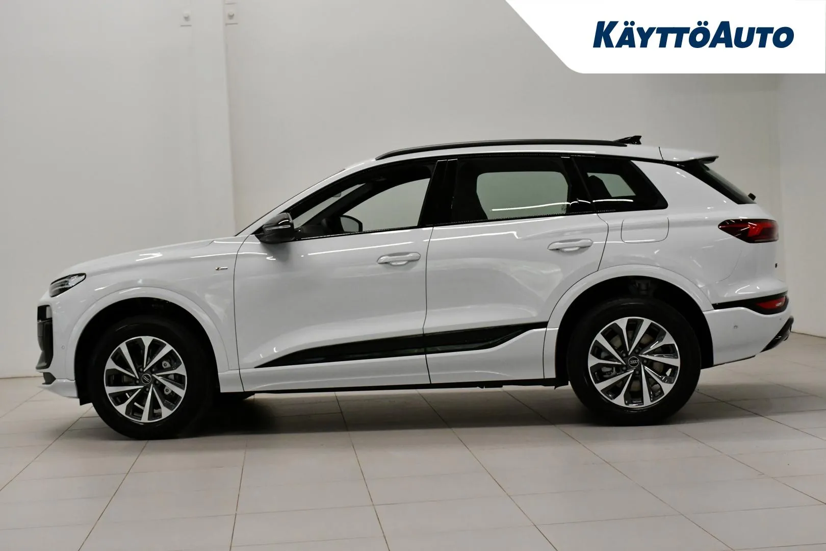 Audi Q6 e-tron RXN-466 carousel image