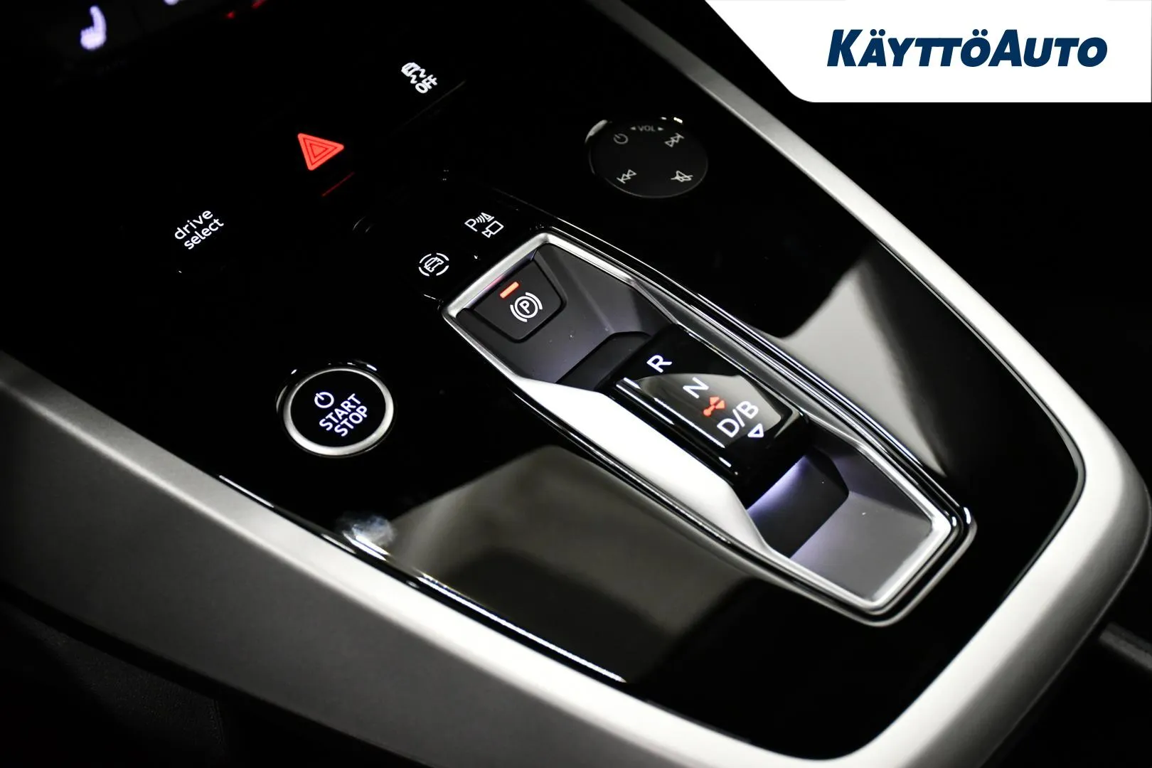 Audi Q4 e-tron XTH-790 carousel image