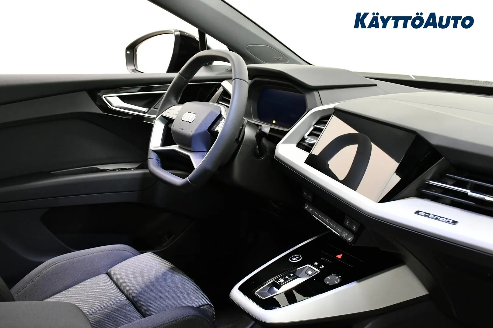 Audi Q4 e-tron XTH-790 carousel image