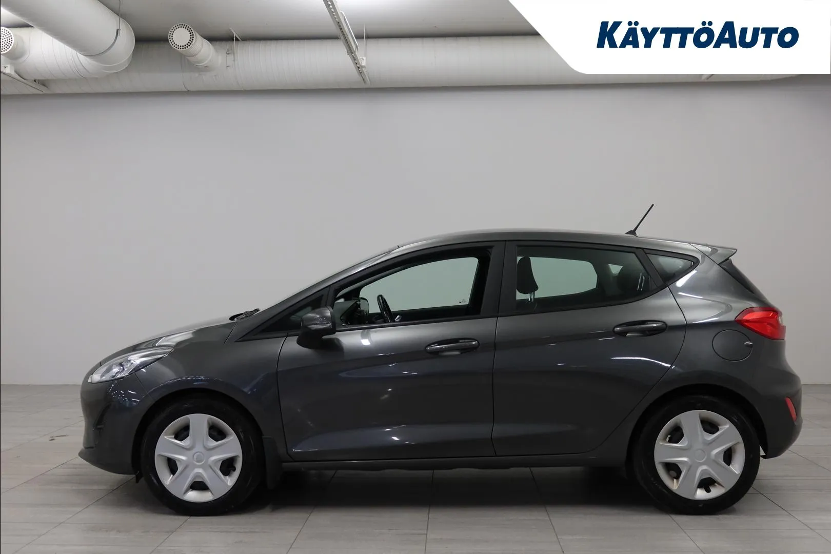 FORD Fiesta CLJ-546 carousel image