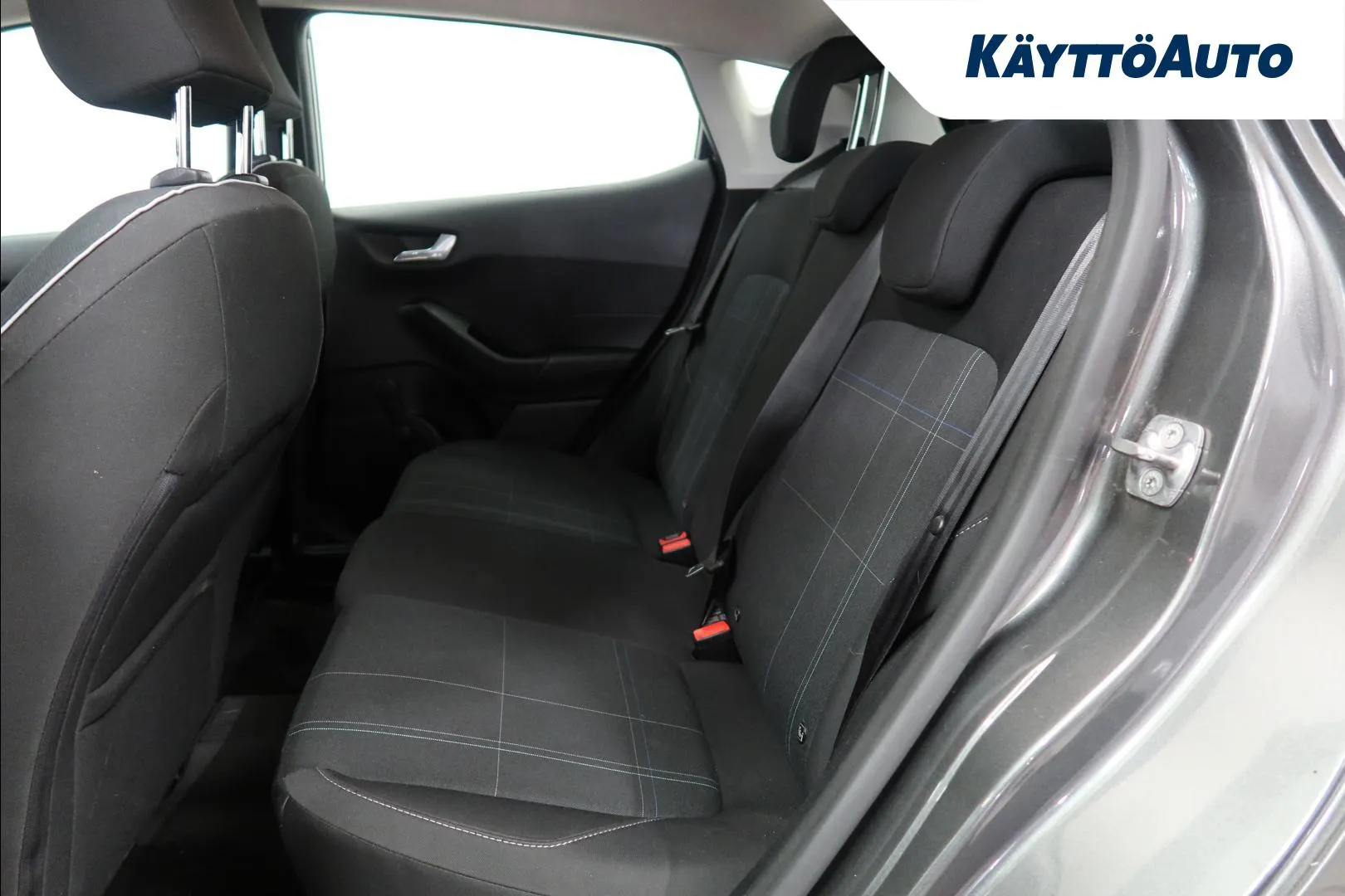 FORD Fiesta CLJ-546 carousel image