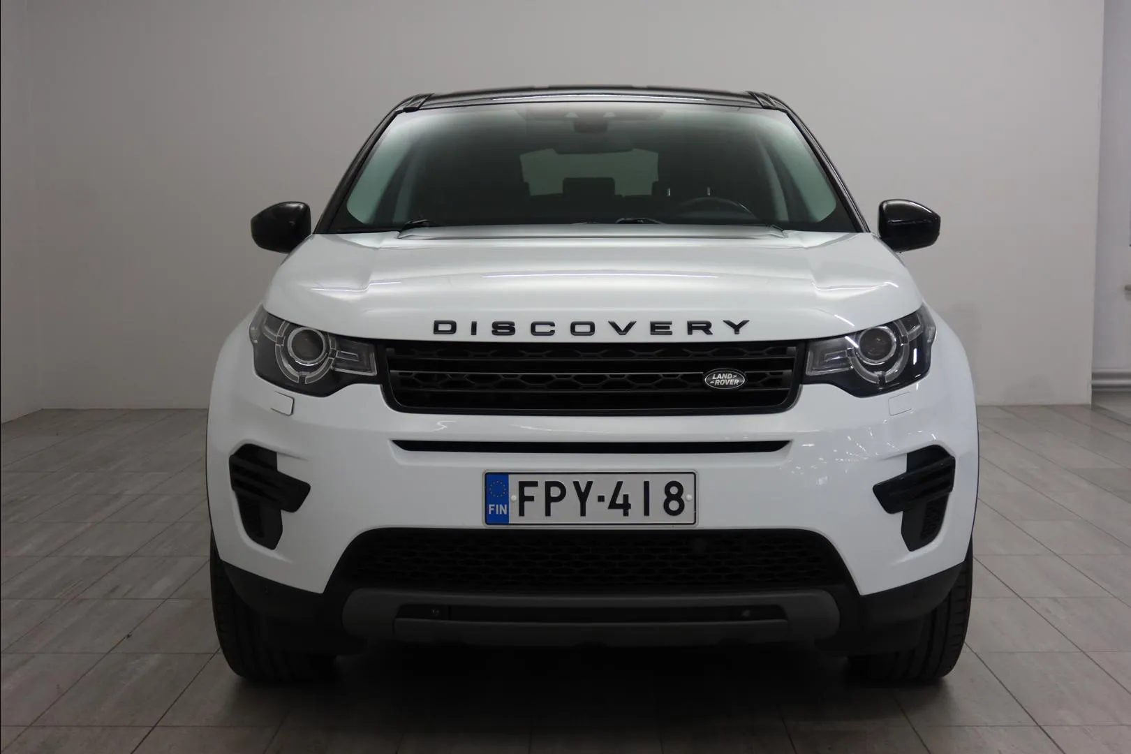 LAND ROVER Discovery FPY-418 carousel image