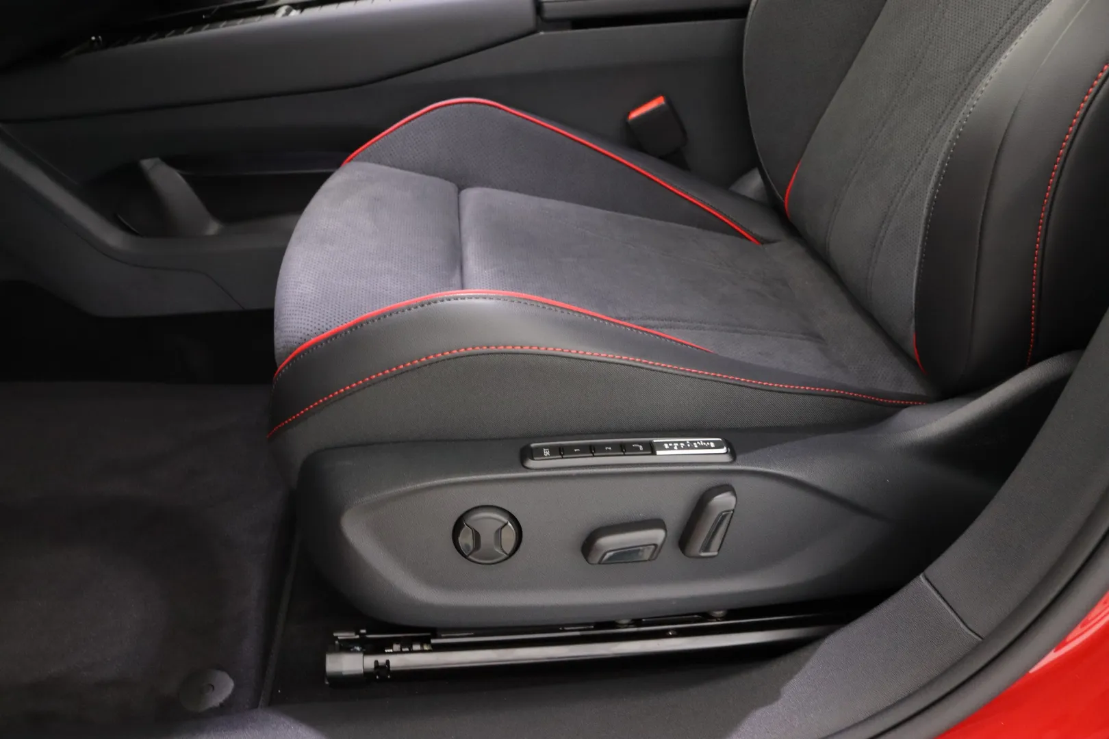 Volkswagen ID.7 ZPM-568 carousel image