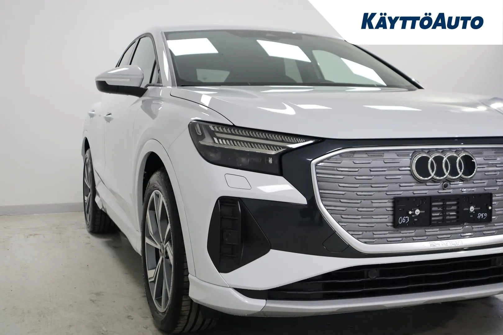 Audi Q4 e-tron ZPL-494 carousel image