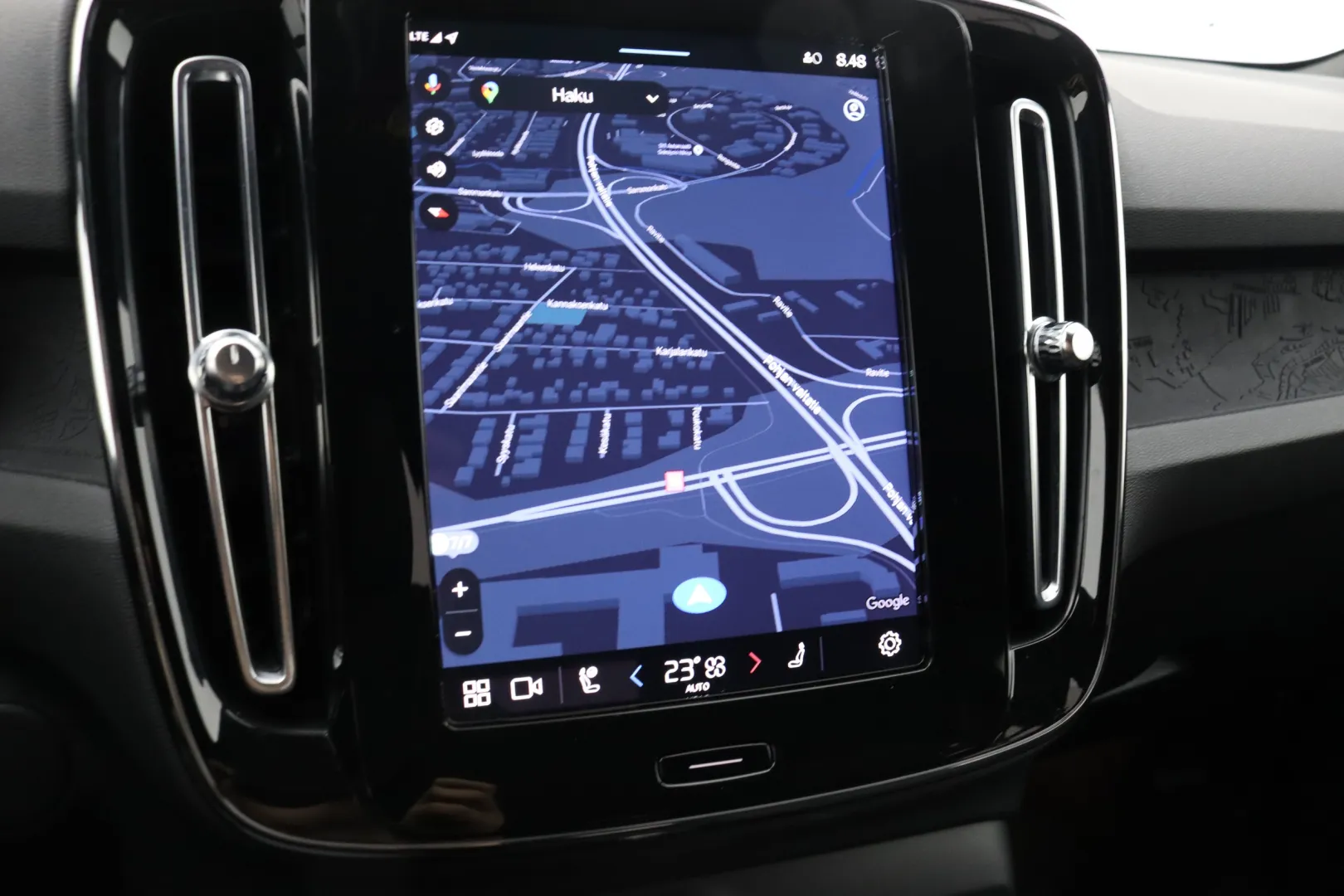 Volvo XC40 IRJ-940 carousel image
