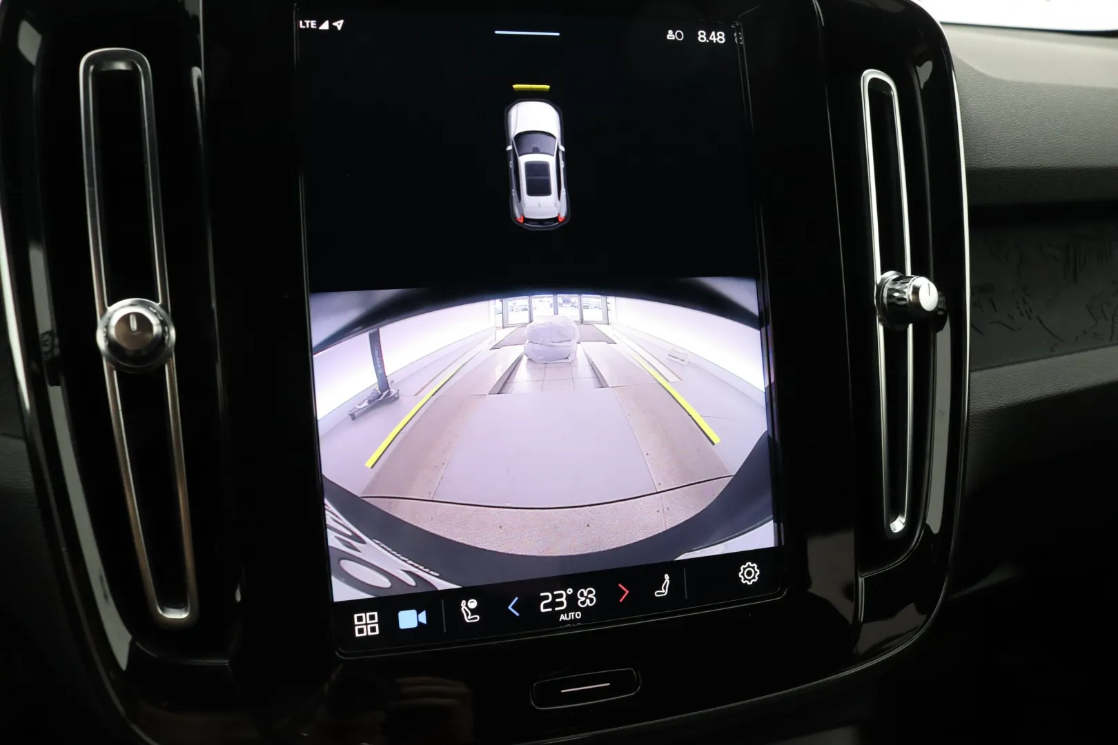 Volvo XC40 IRJ-940 carousel image