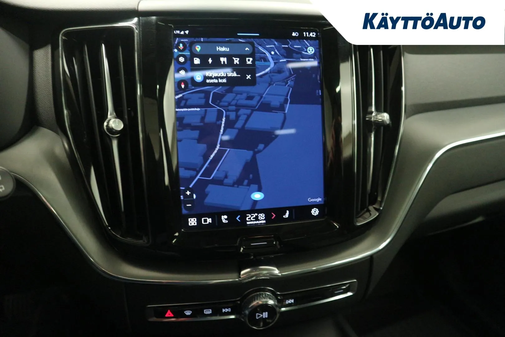 Volvo XC60 MON-784 carousel image