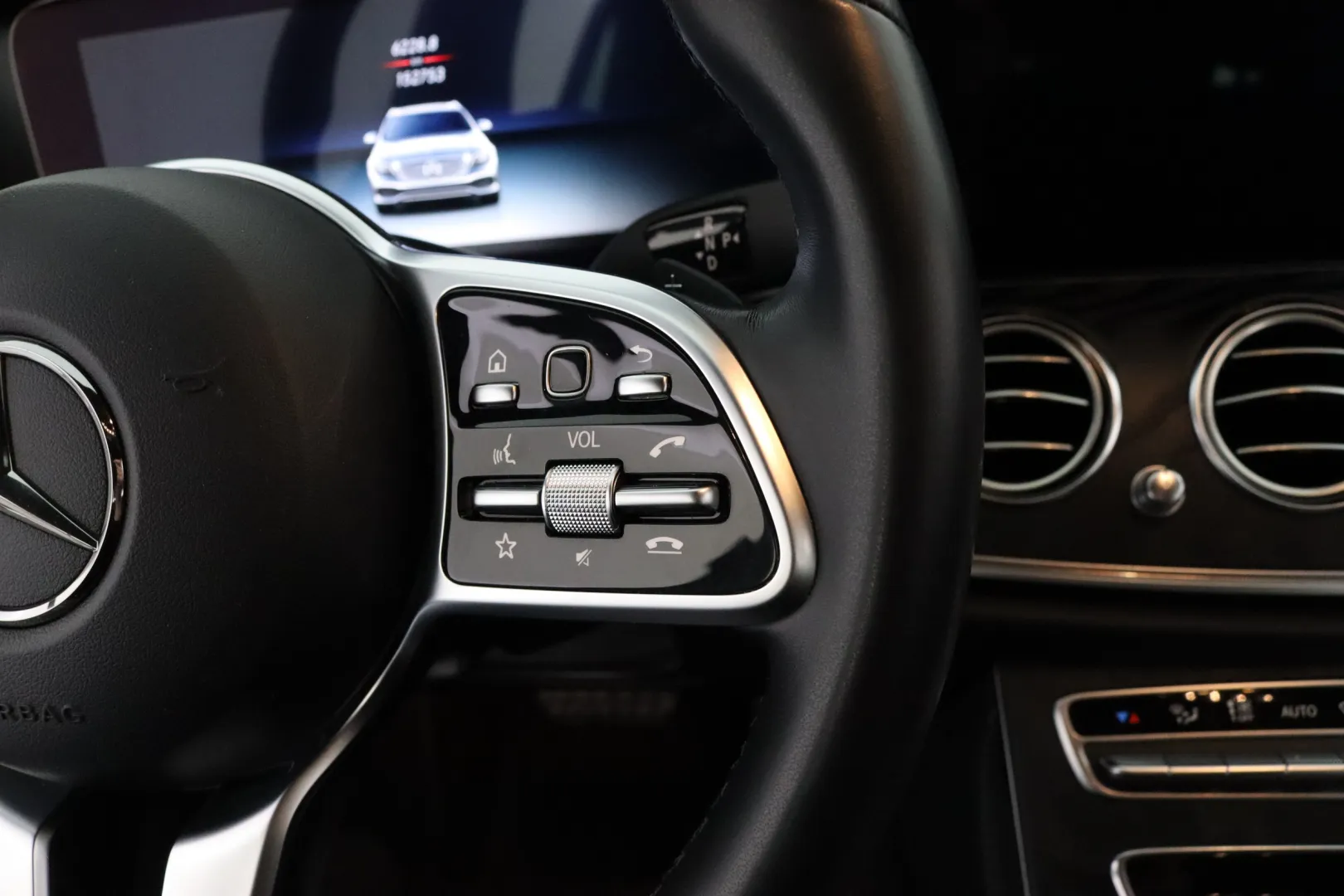 MERCEDES-BENZ E IPZ-685 carousel image