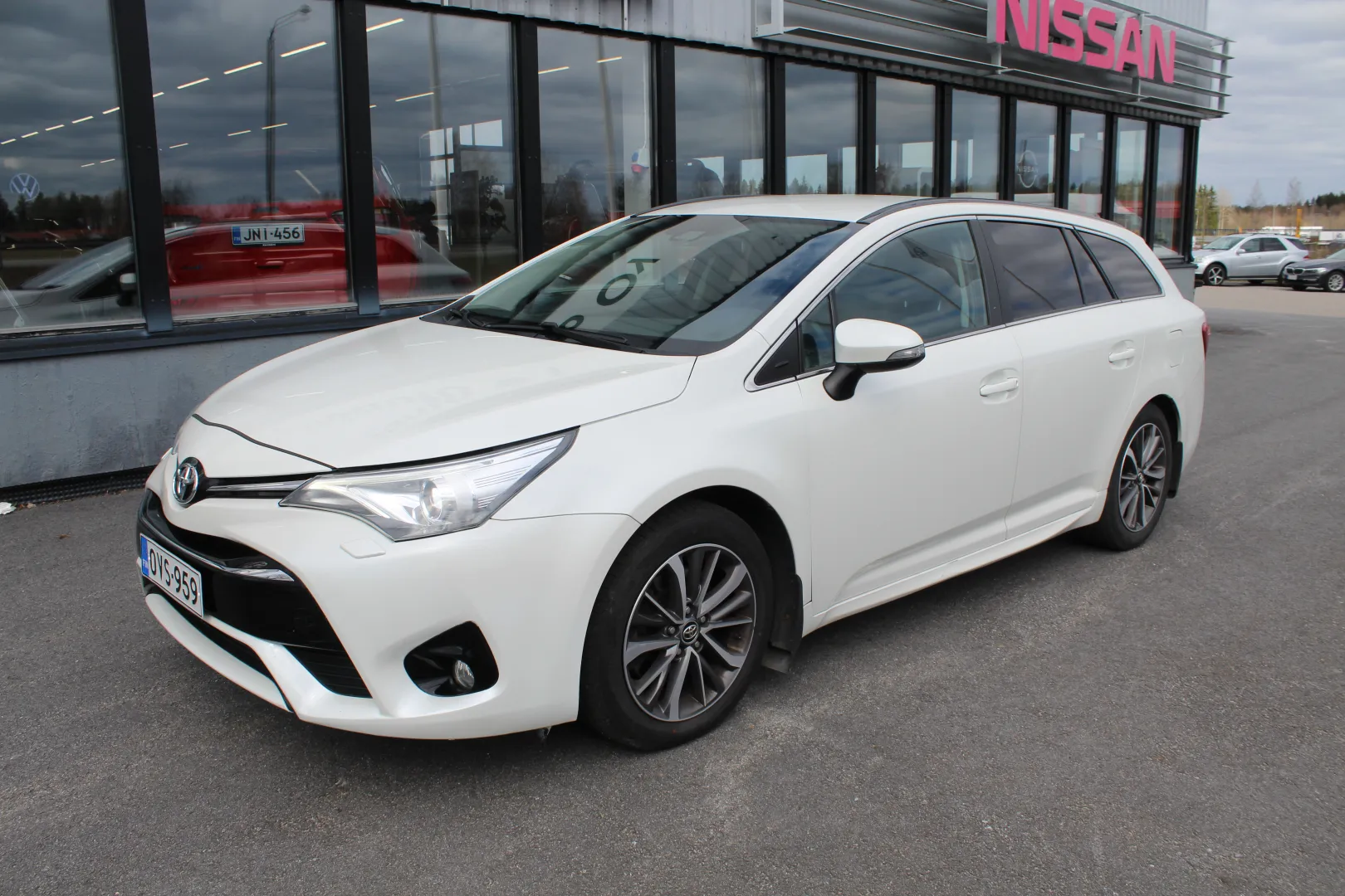Toyota Avensis OVS-959 carousel image