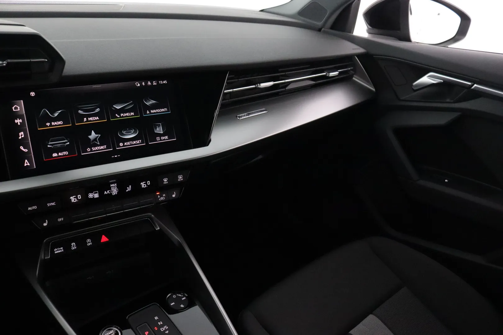 AUDI A3 XPZ-536 carousel image