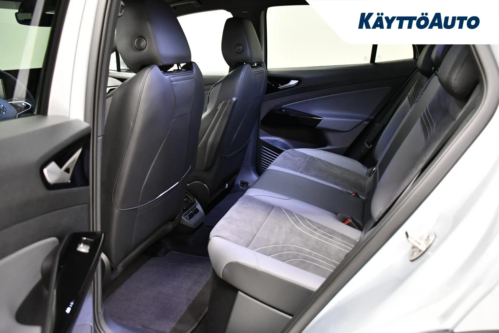 Volkswagen ID.4 XTM-265 carousel image