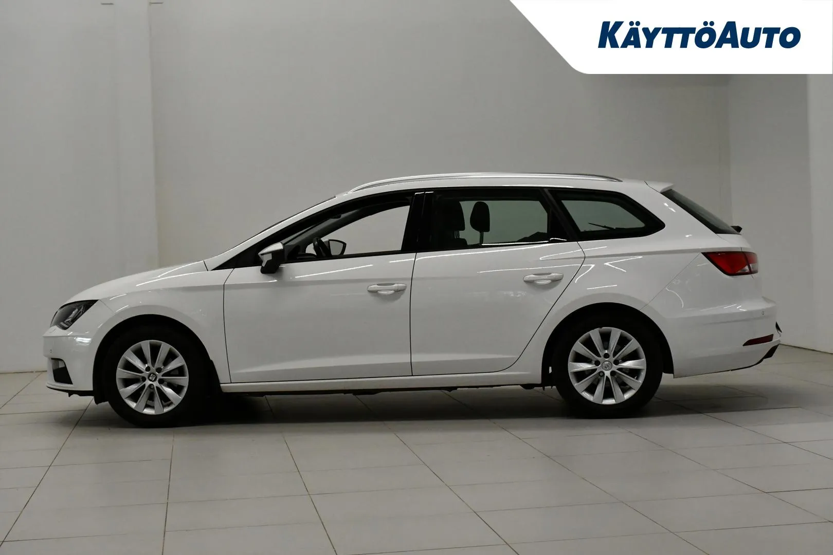 SEAT Leon IRP-534 carousel image