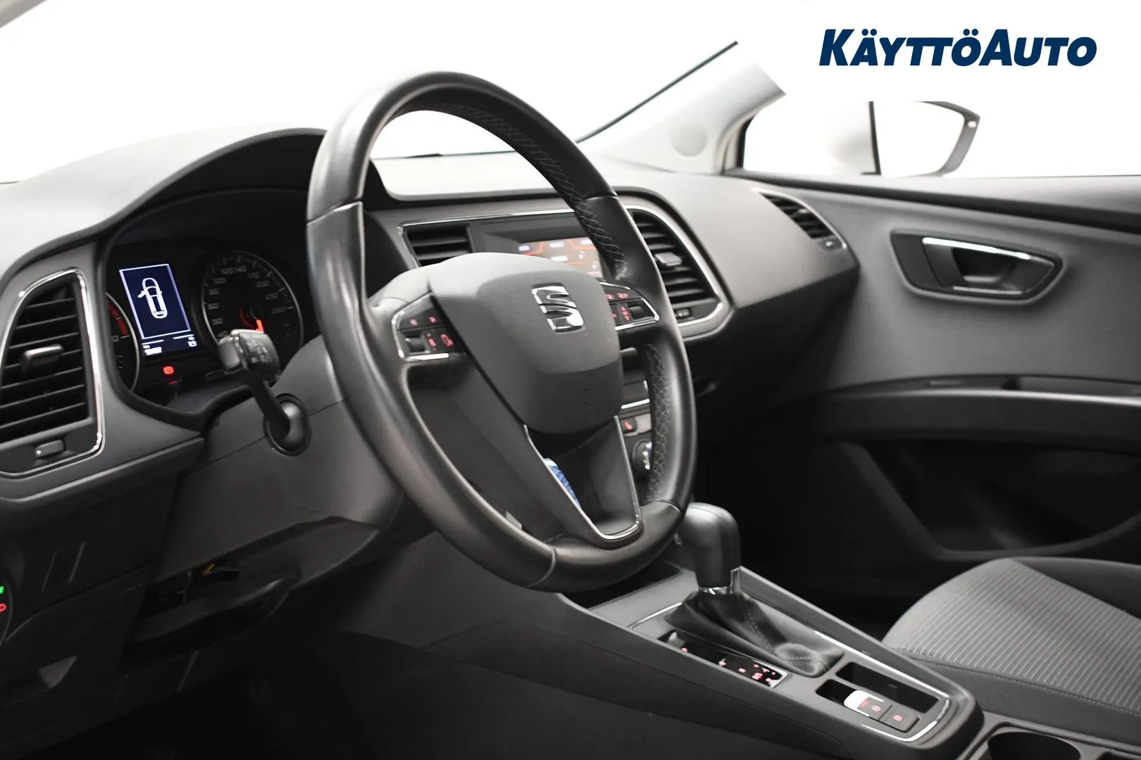 SEAT Leon IRP-534 carousel image