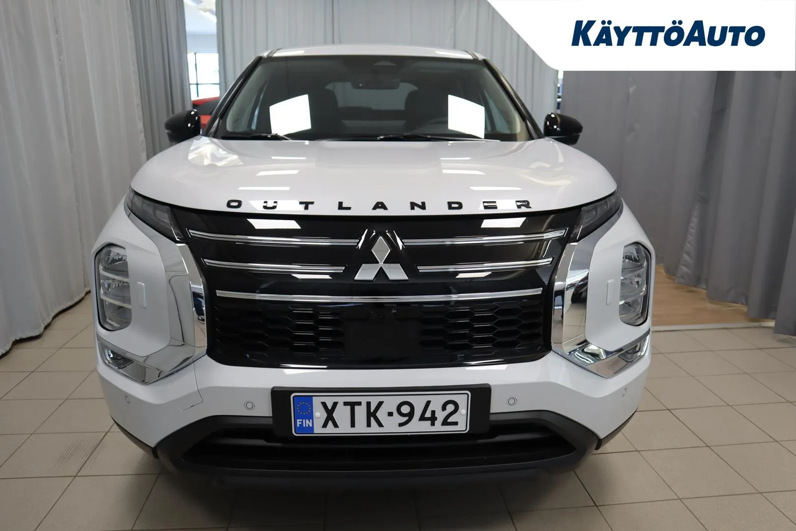 Mitsubishi Outlander XTK-942 carousel image