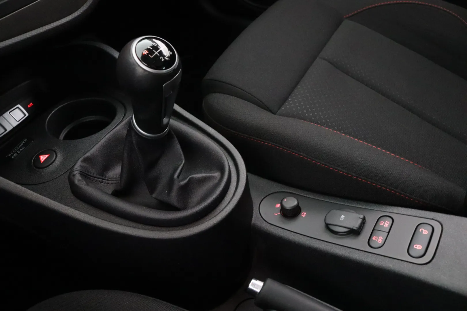 SEAT Leon MKO-109 carousel image
