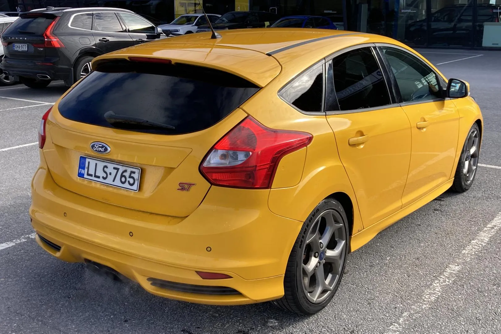 FORD Focus LLS-765 carousel image
