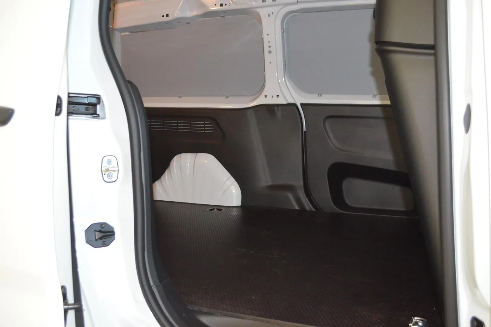 Opel Combo JNA-547 carousel image