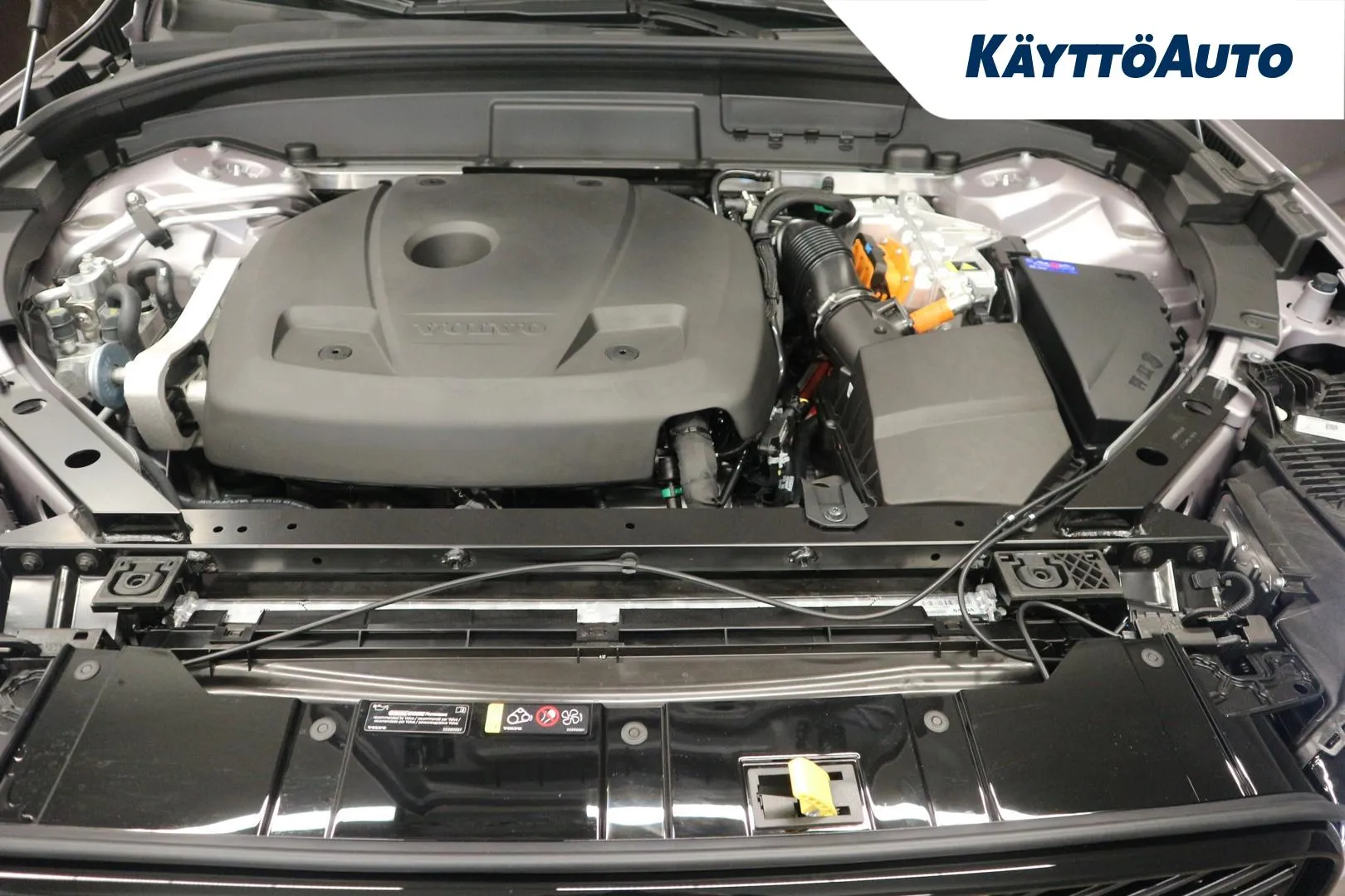 Volvo XC60 ZPO-918 carousel image