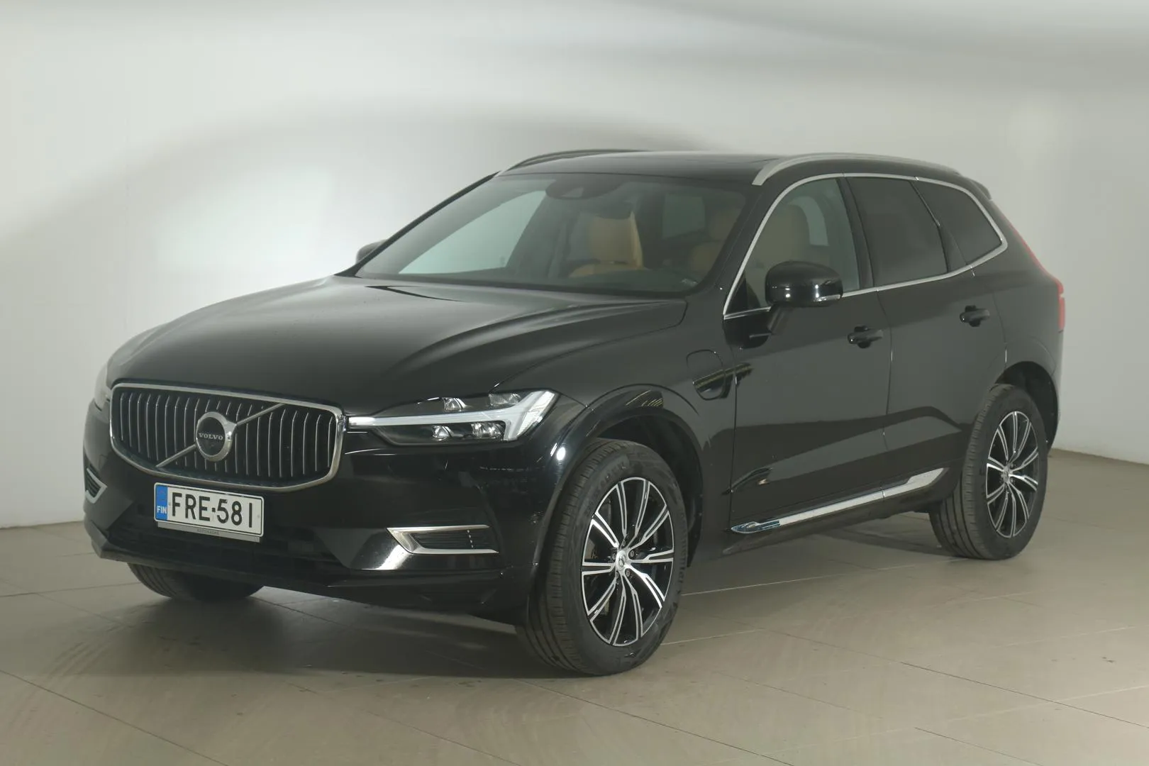 VOLVO XC60 FRE-581 carousel image