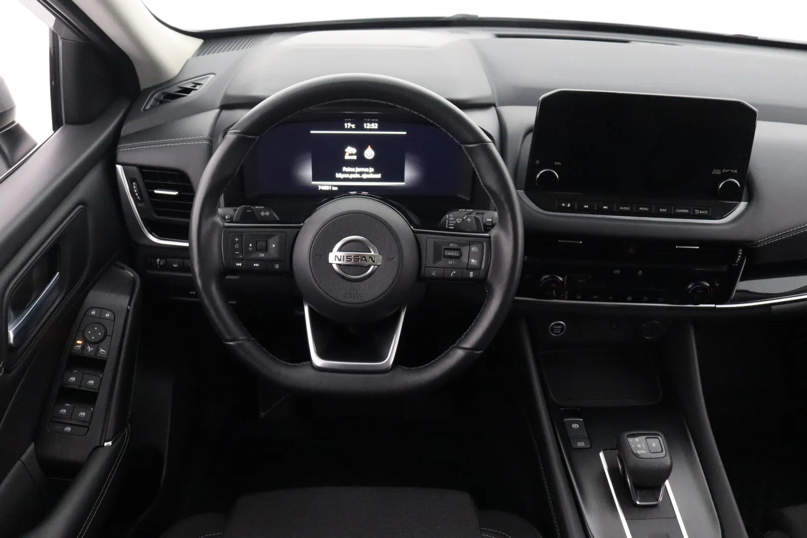 NISSAN Qashqai ZOC-650 carousel image
