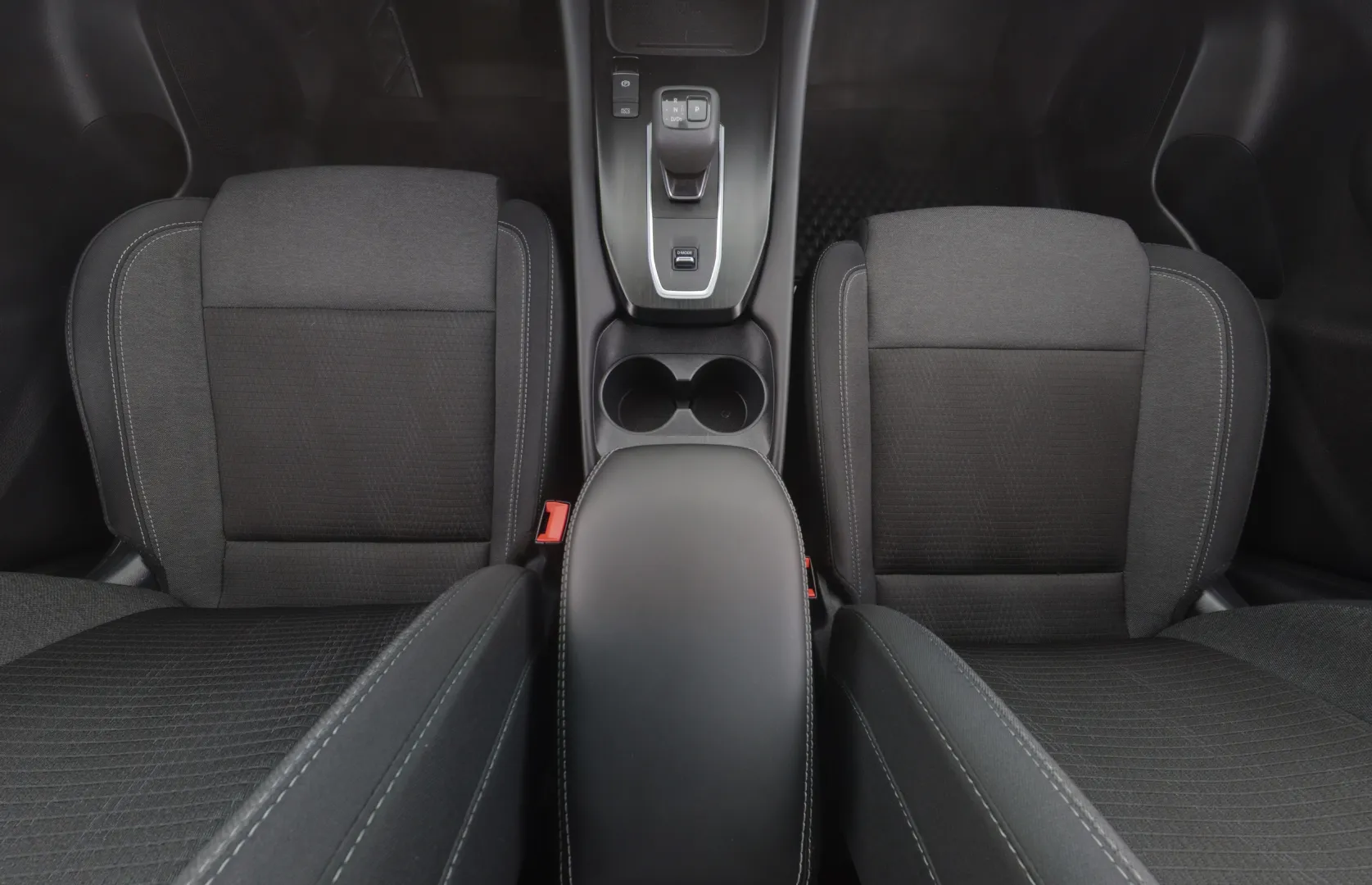 NISSAN Qashqai ZOC-650 carousel image