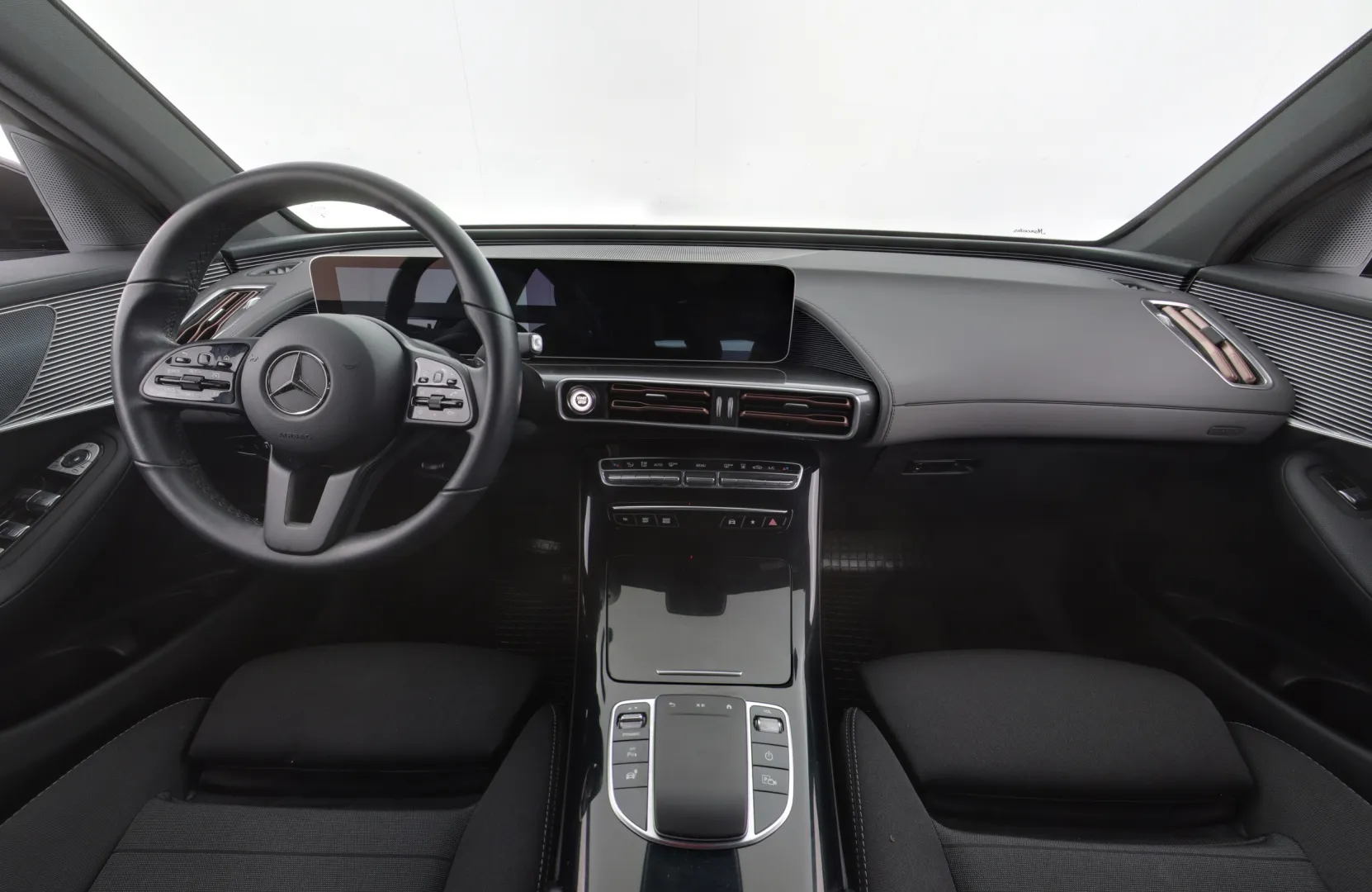 MERCEDES-BENZ EQC SYU-104 carousel image