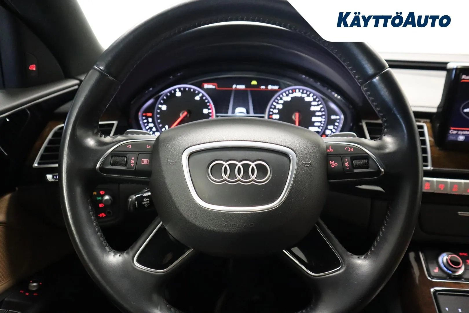 AUDI A8 ZKC-863 carousel image
