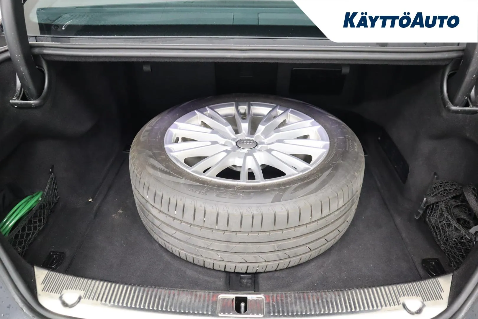 AUDI A8 ZKC-863 carousel image
