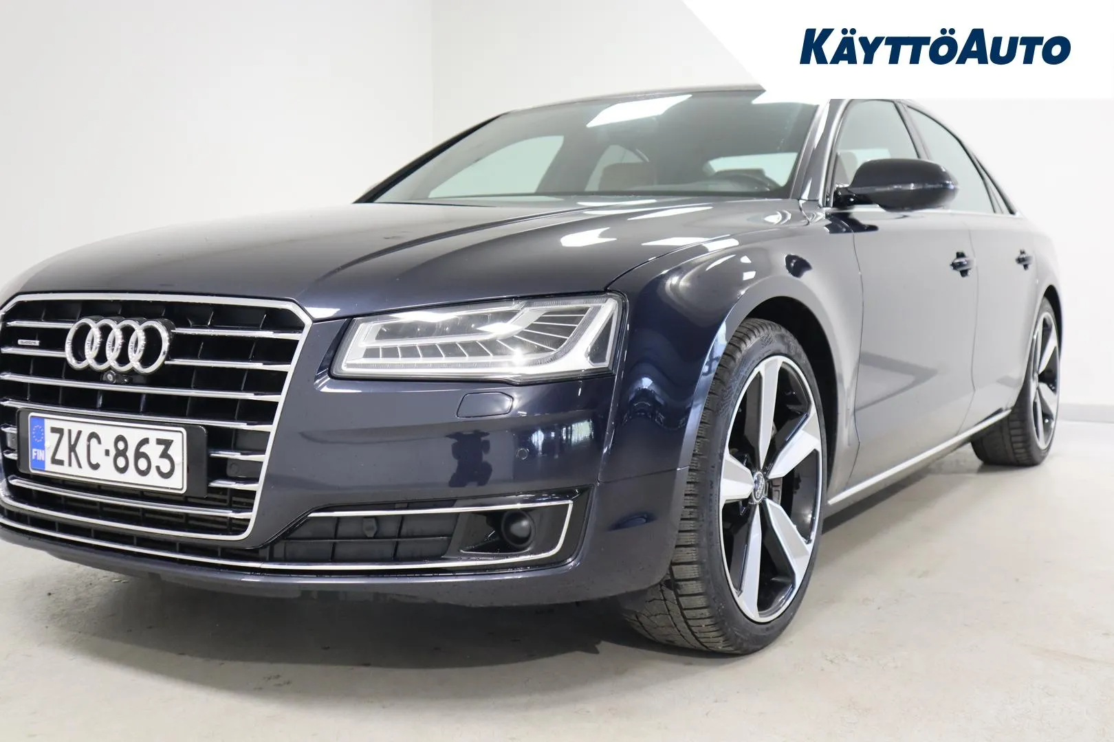 AUDI A8 ZKC-863 carousel image