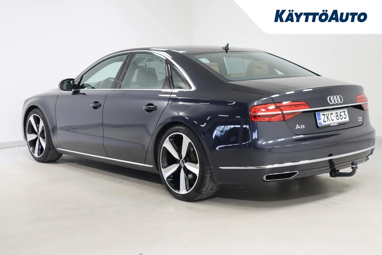 AUDI A8 ZKC-863 carousel image