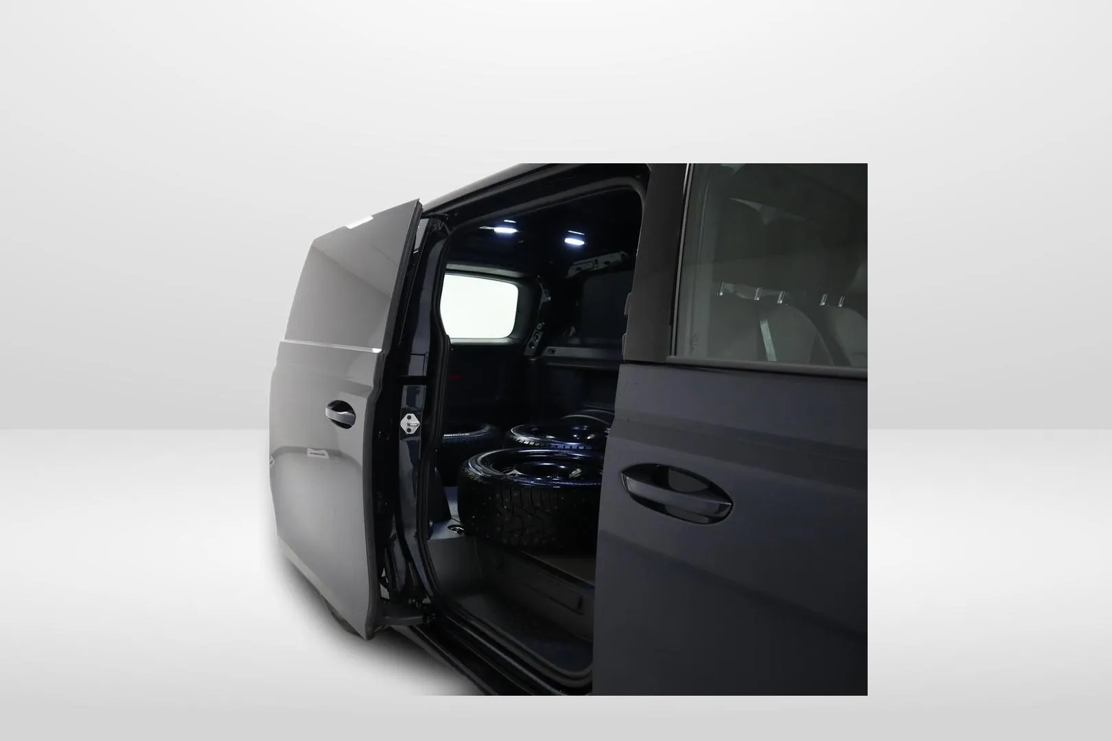 Volkswagen ID. Buzz Cargo IRO-985 carousel image