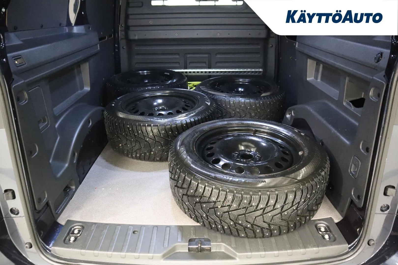 Volkswagen ID. Buzz Cargo IRO-985 carousel image