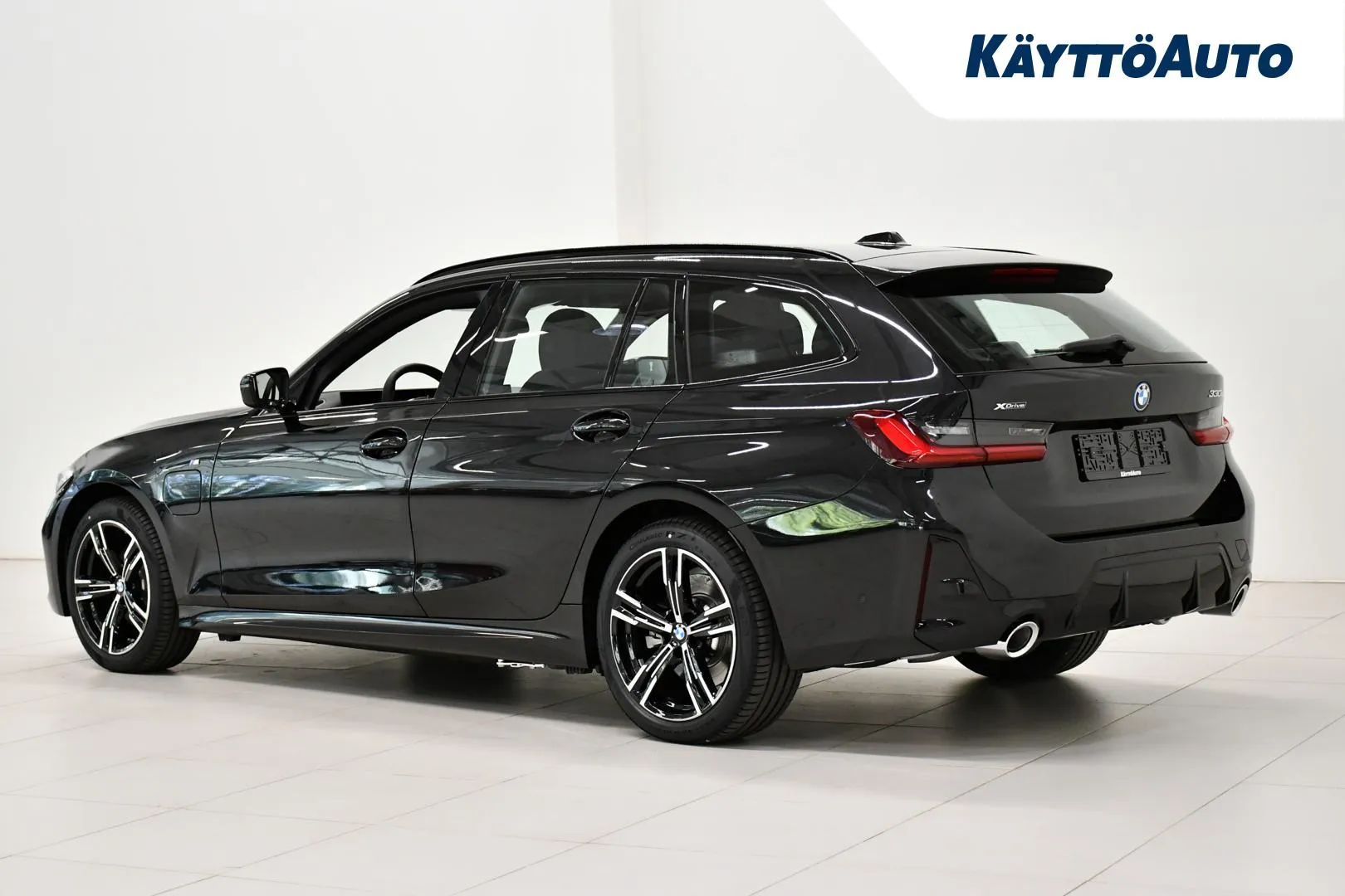 BMW xDr ZPO-217 carousel image