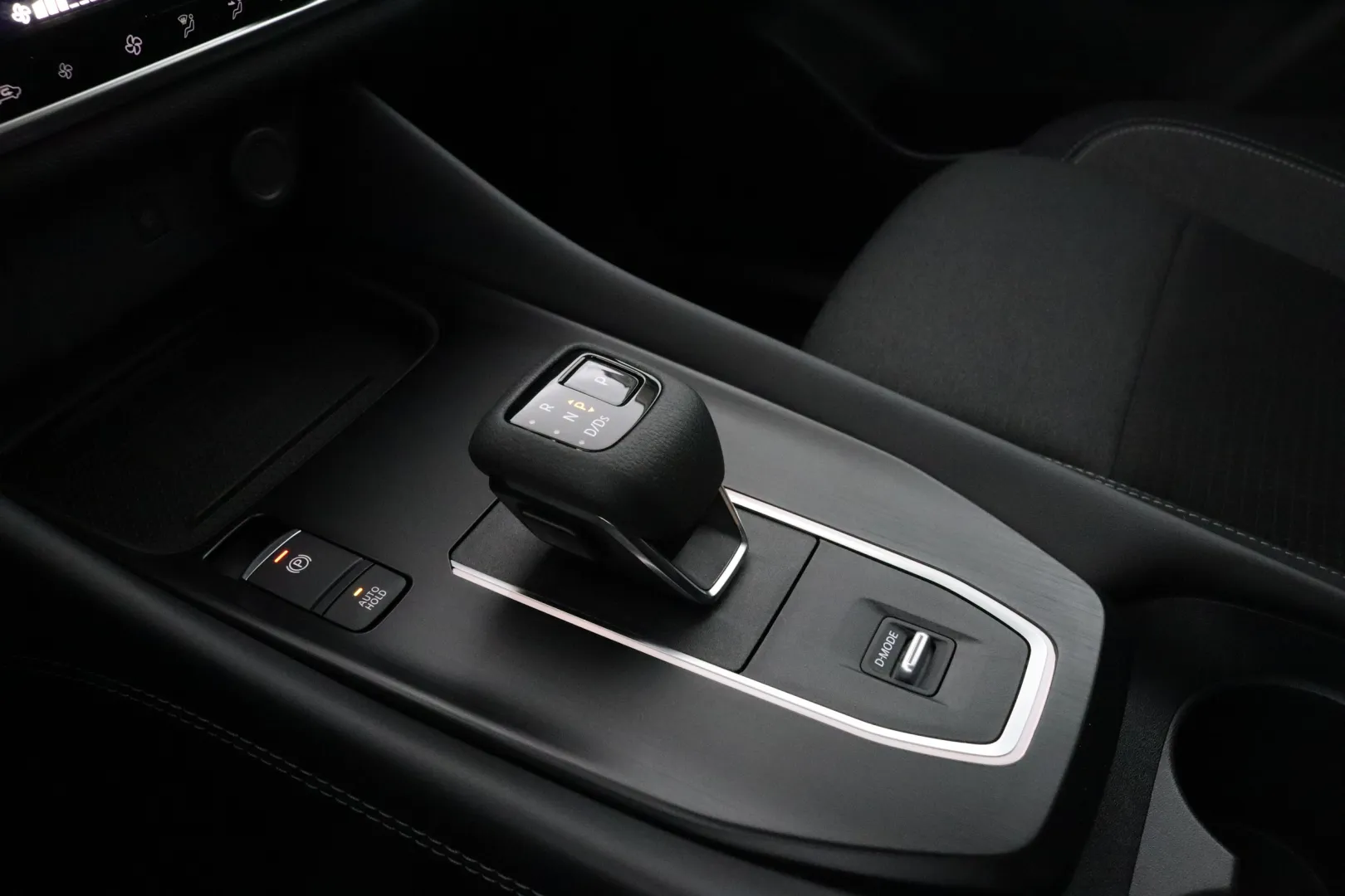 NISSAN Qashqai LSP-632 carousel image