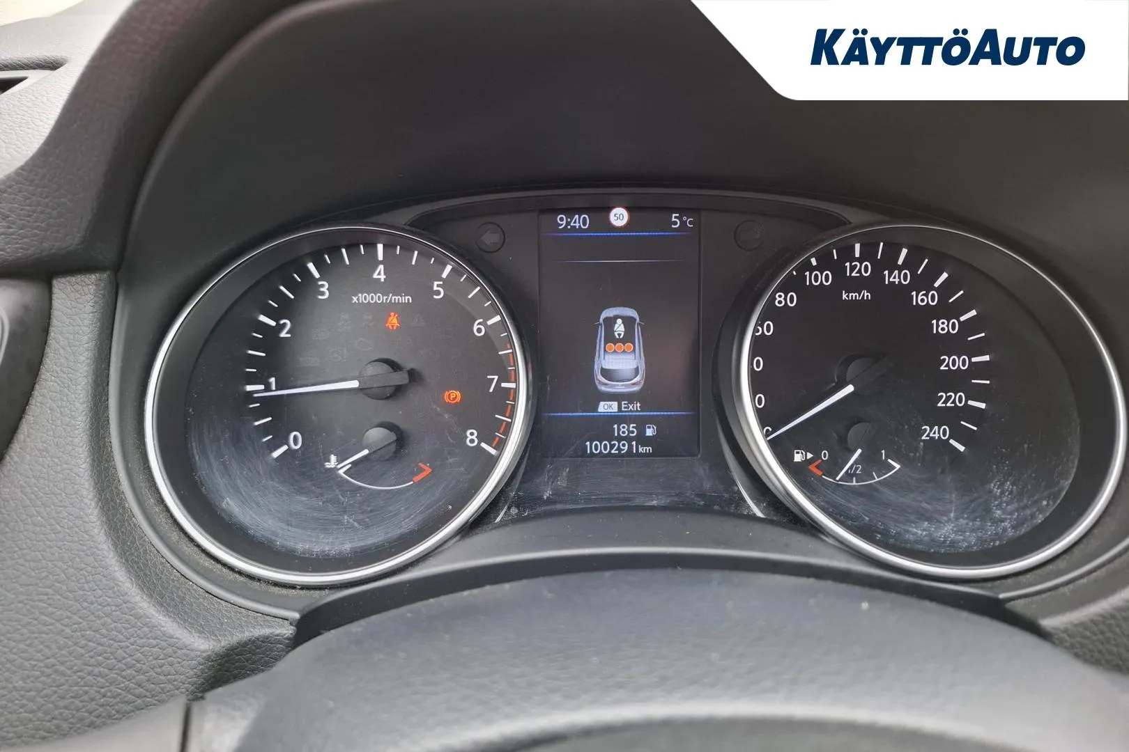 Nissan Qashqai ZNO-168 carousel image