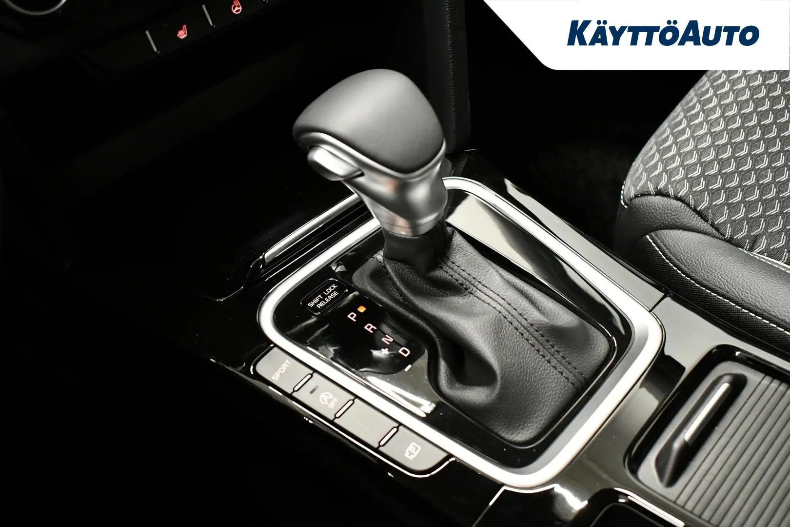 Kia XCeed XTM-877 carousel image