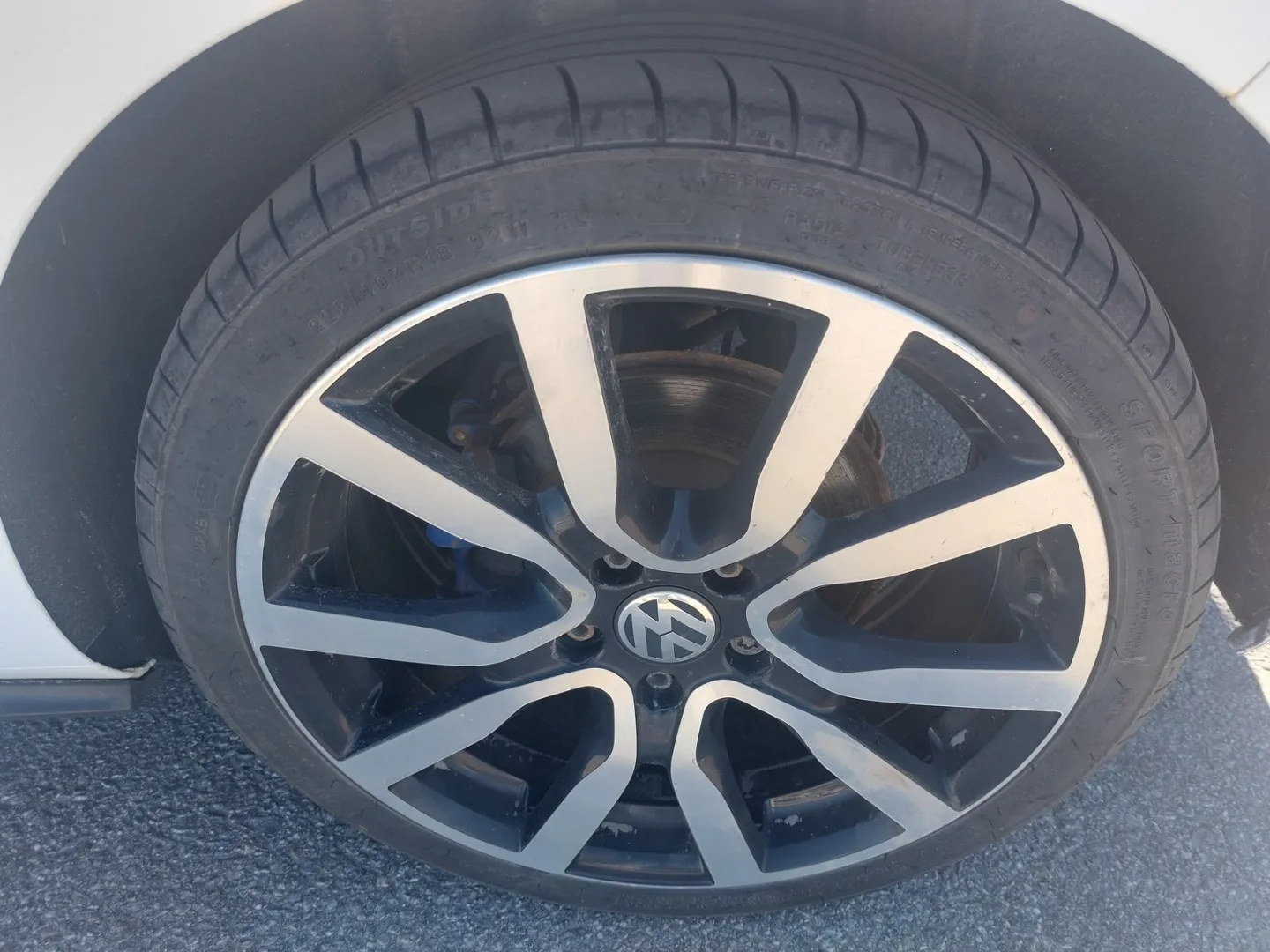 VOLKSWAGEN Golf EPP-628 carousel image