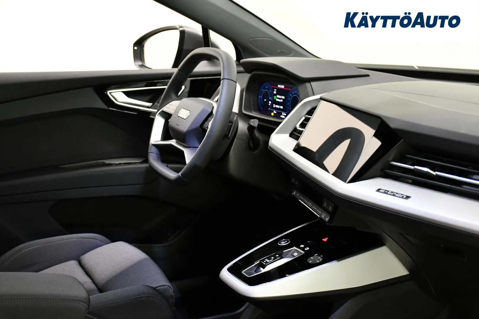Audi Q4 e-tron ZPK-582 carousel image