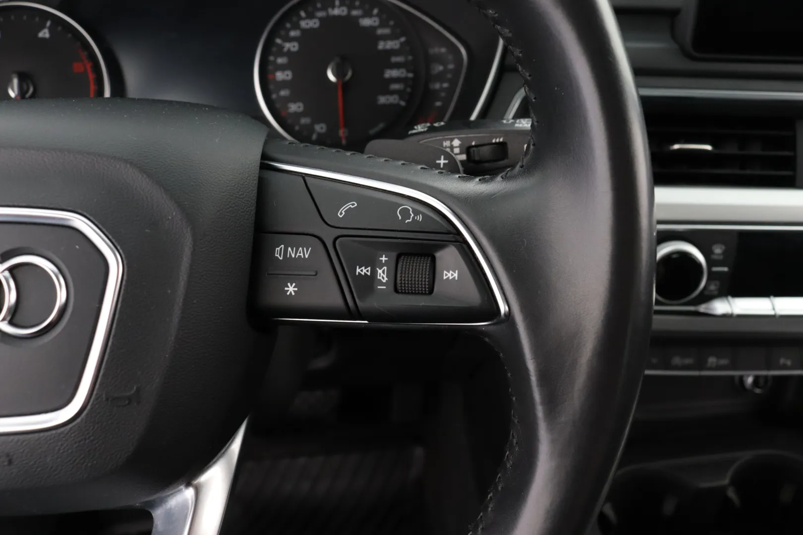 AUDI A4 allroad quattro CKR-628 carousel image
