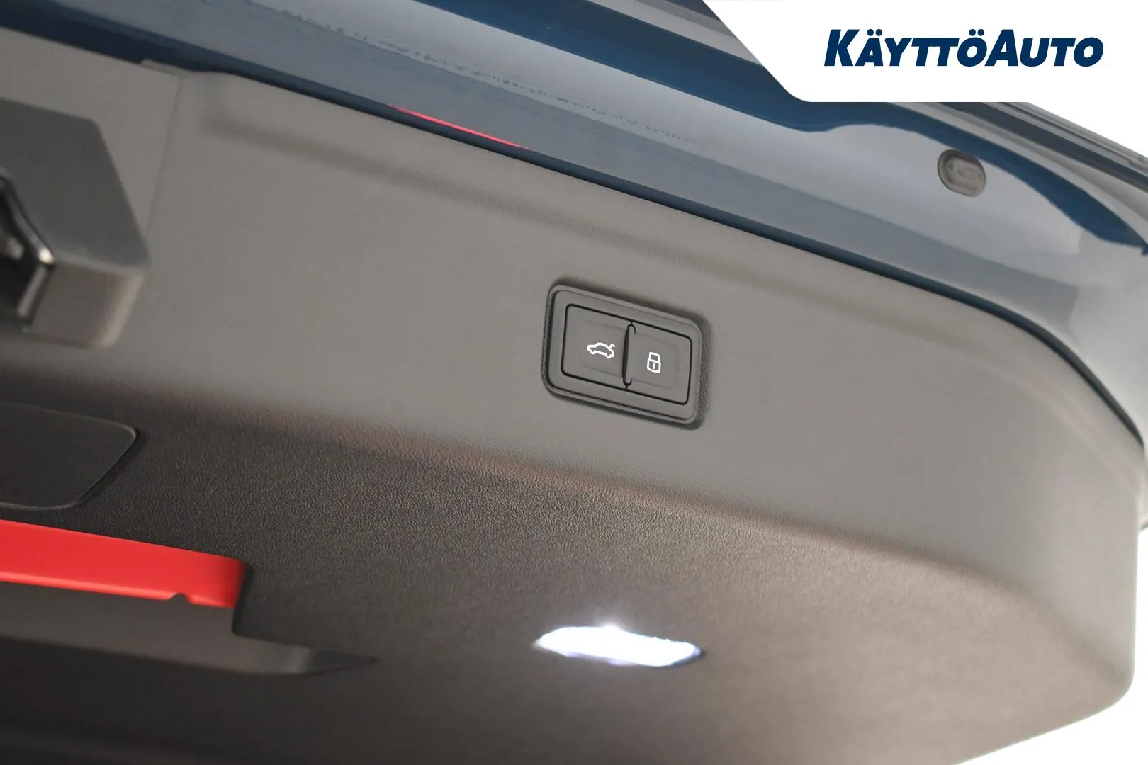 Audi A6 e-tron JNR-982 carousel image